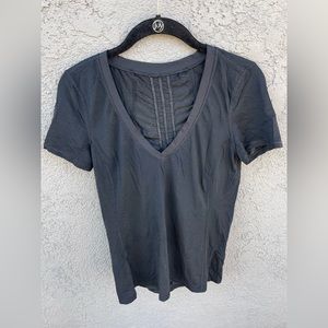 Lululemon | V-neck short sleeve top